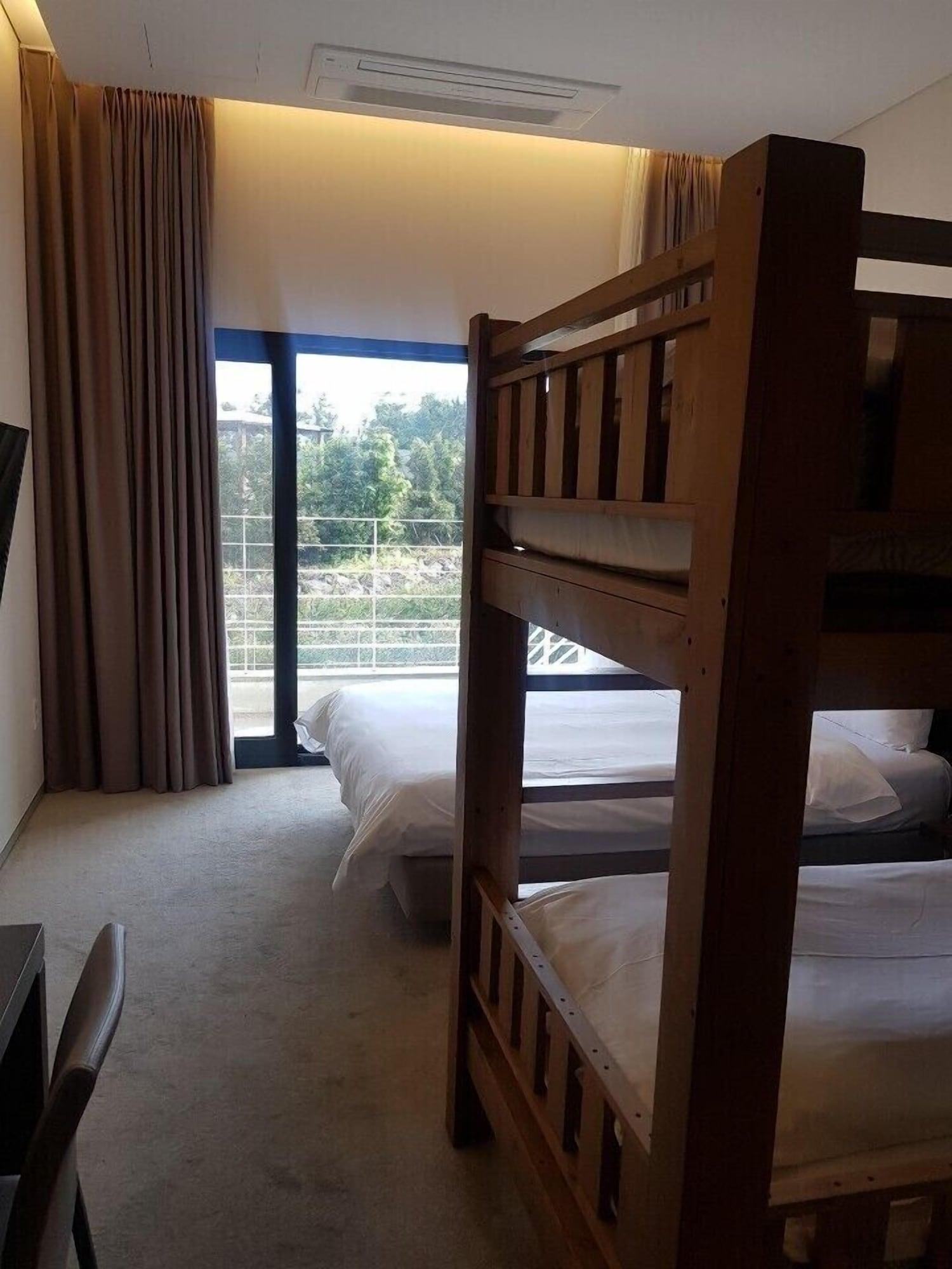 Grand Mer Hotel Seogwipo Ocean Exterior photo