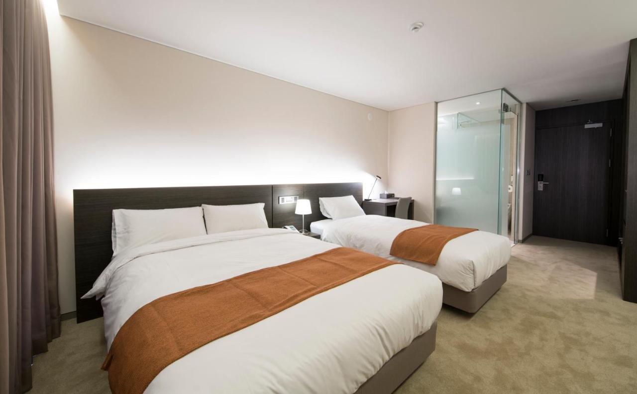 Grand Mer Hotel Seogwipo Ocean Exterior photo