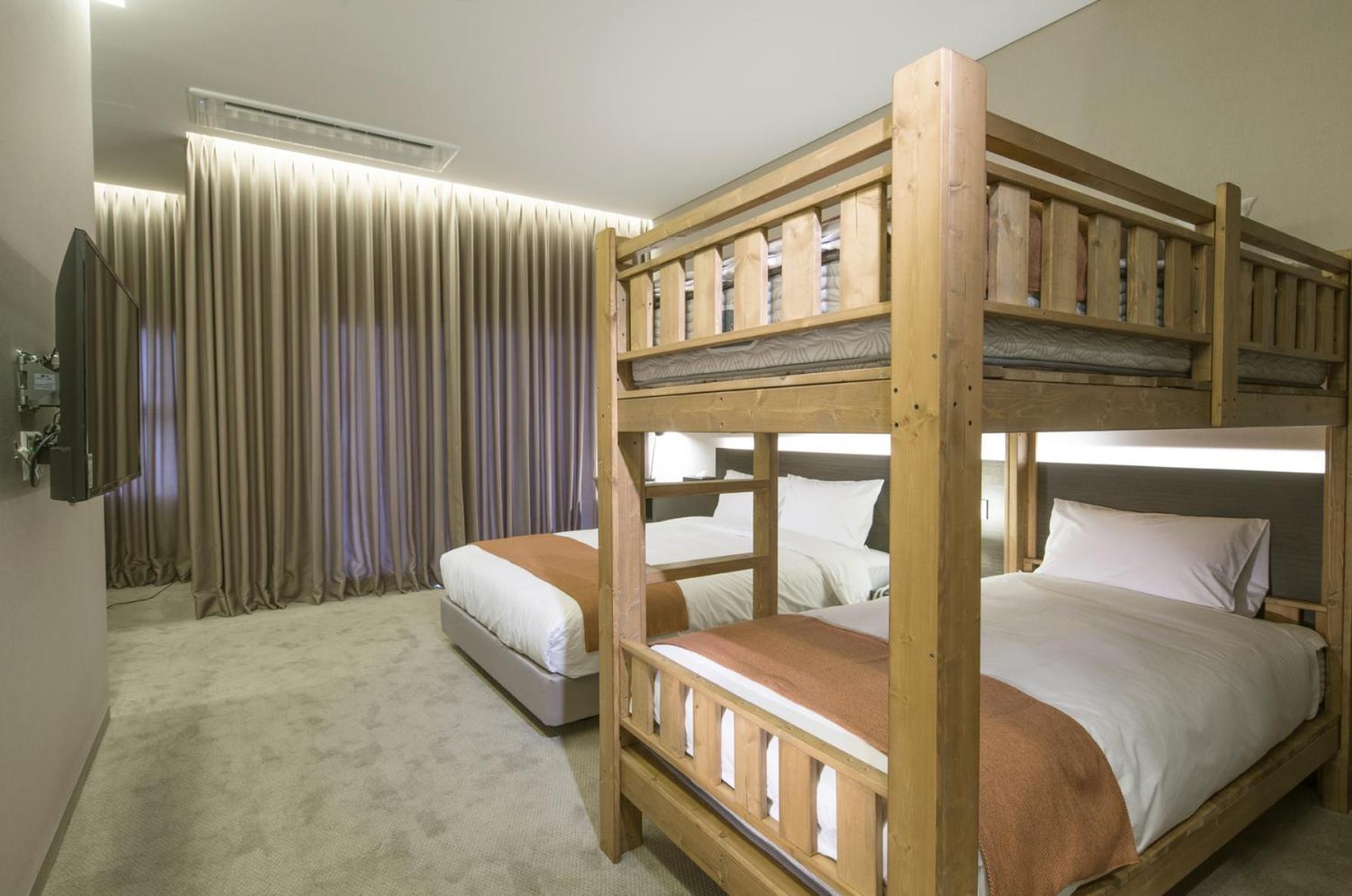 Grand Mer Hotel Seogwipo Ocean Exterior photo